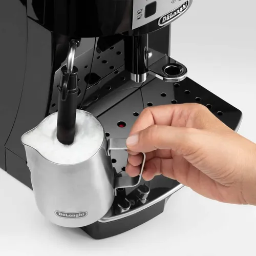 De'Longhi Magnifica S ECAM22.140.B bean-to-cup espresso machine