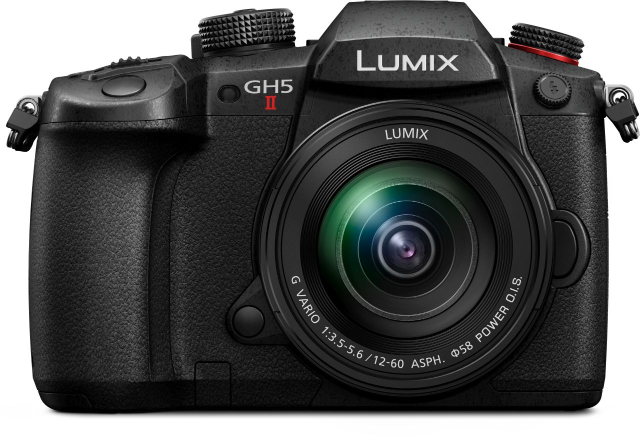 Panasonic Lumix DC-GH5 II järjestelmäkamera ja Lumix G H-FS 12-60mm f3,5-5,6 AS